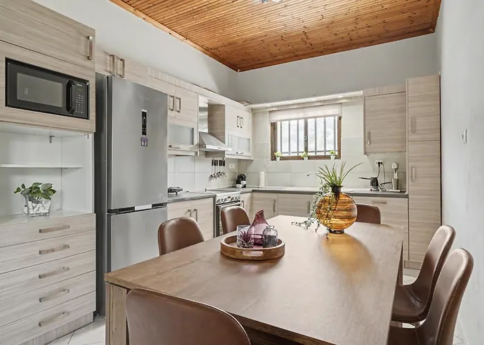 Karousades Olive House